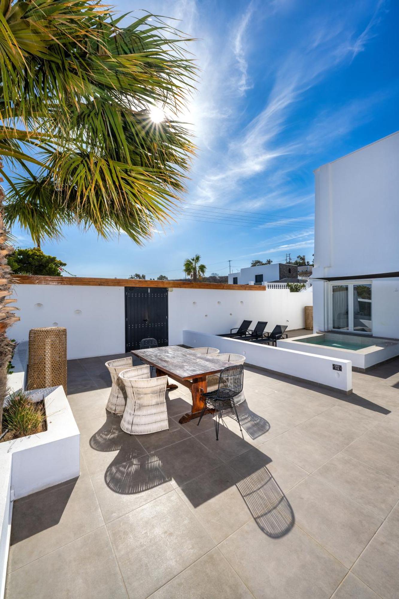 Callia Retreat Suites - Adults Only Fira  Exterior foto