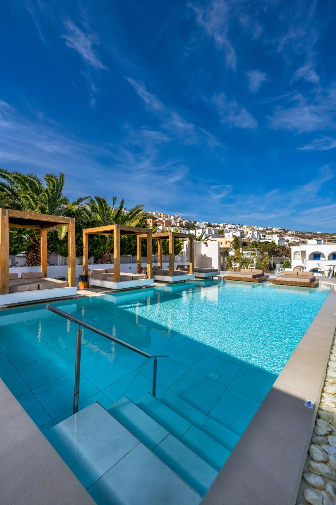 Callia Retreat Suites - Adults Only Fira  Exterior foto