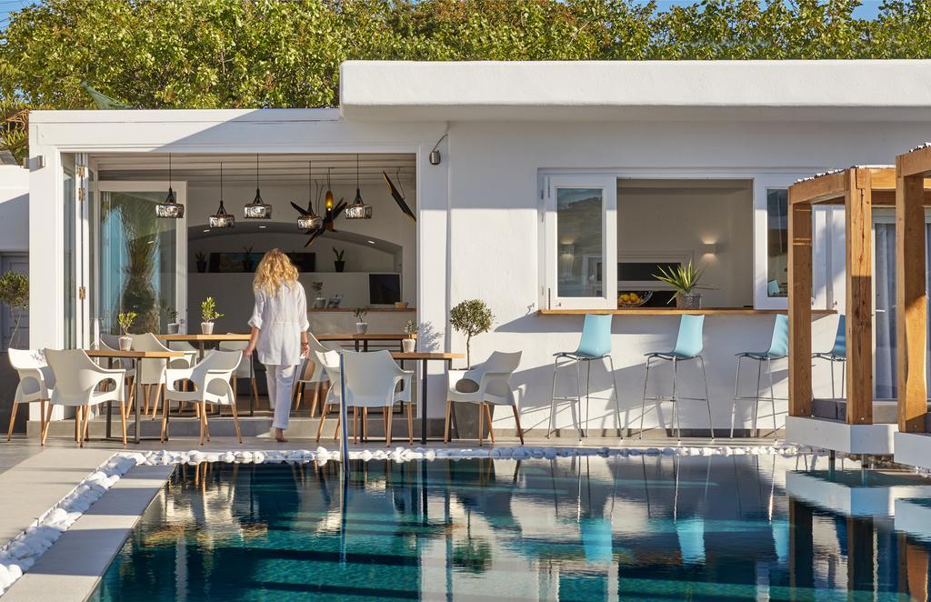Callia Retreat Suites - Adults Only Fira  Exterior foto