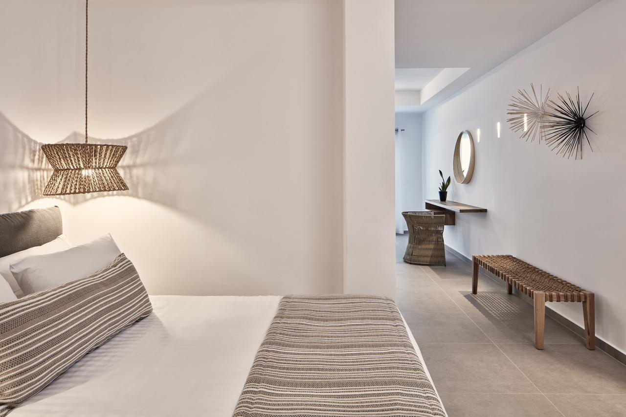Callia Retreat Suites - Adults Only Fira  Exterior foto