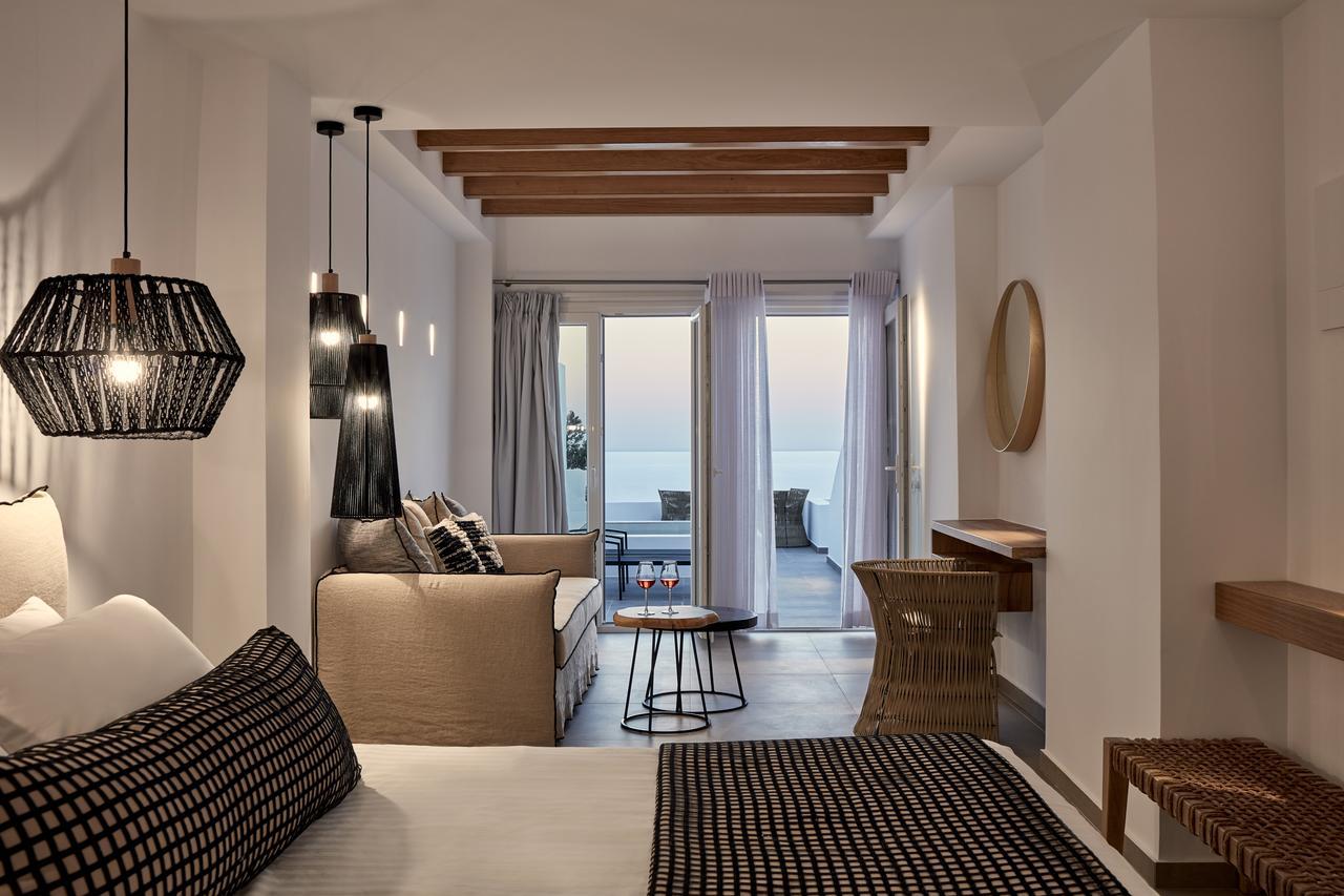 Callia Retreat Suites - Adults Only Fira  Exterior foto