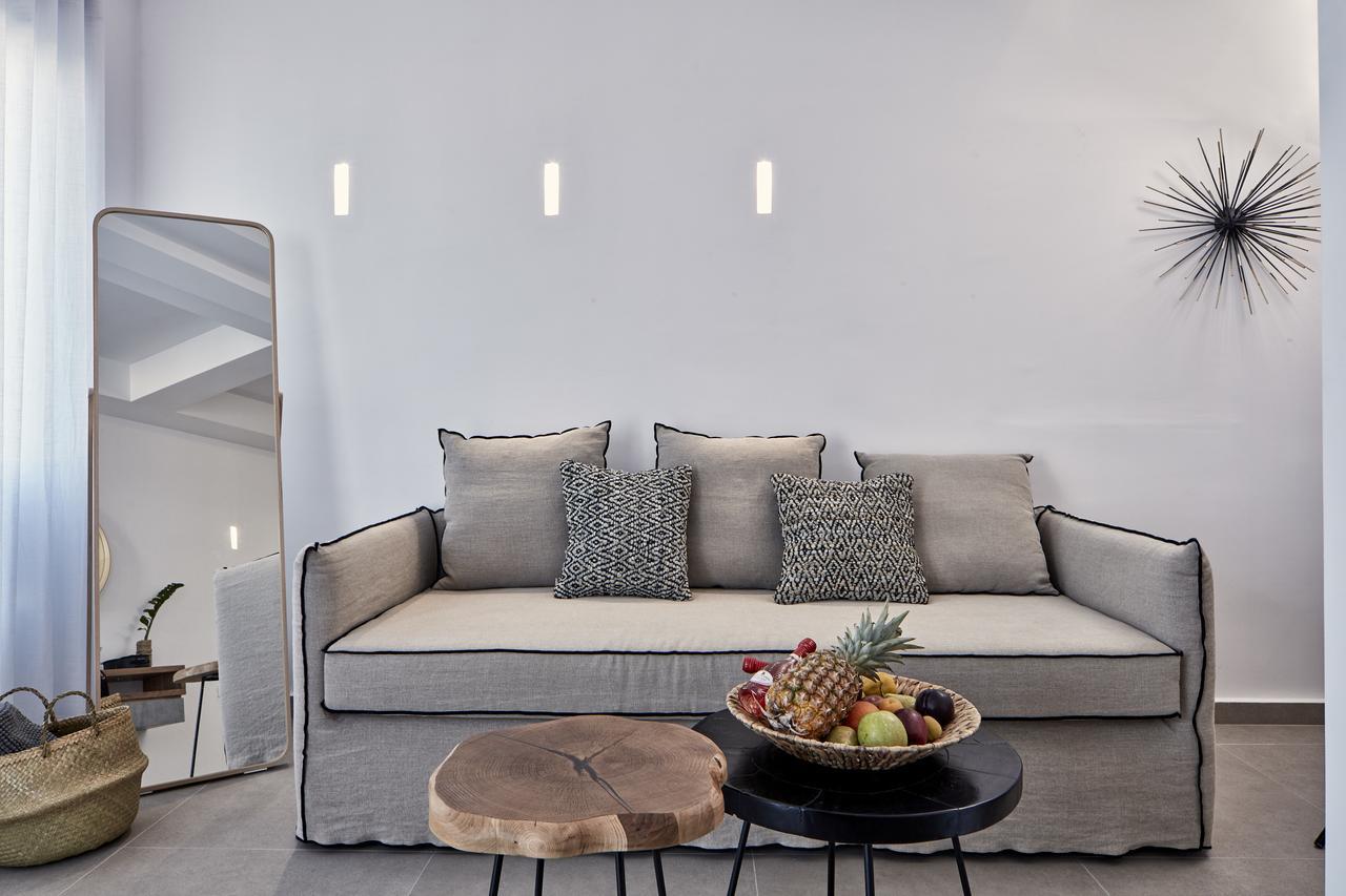 Callia Retreat Suites - Adults Only Fira  Exterior foto
