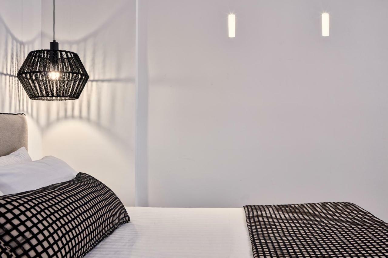 Callia Retreat Suites - Adults Only Fira  Exterior foto